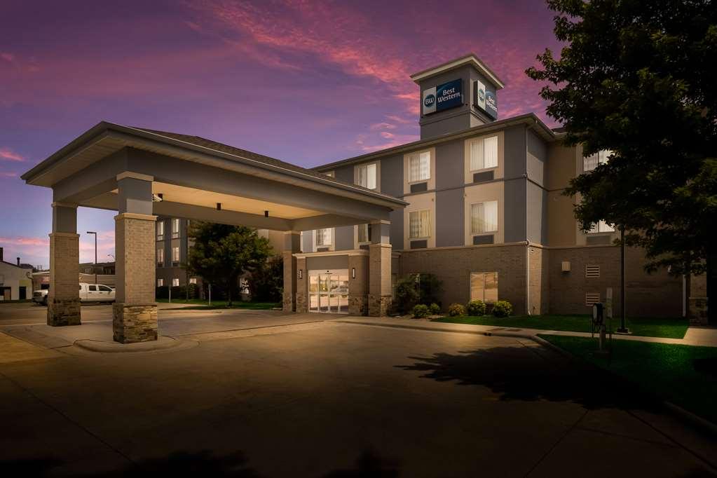 Best Western Coffeyville Central Business District Inn And Suites Eksteriør bilde